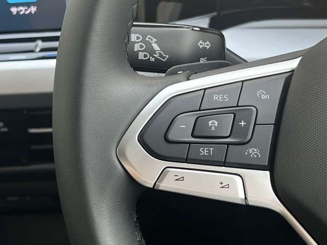 フォルクスワーゲン ゴルフ ｅＴＳＩ　アクティブ　プラチナム　エディション R5年 (近畿) 99