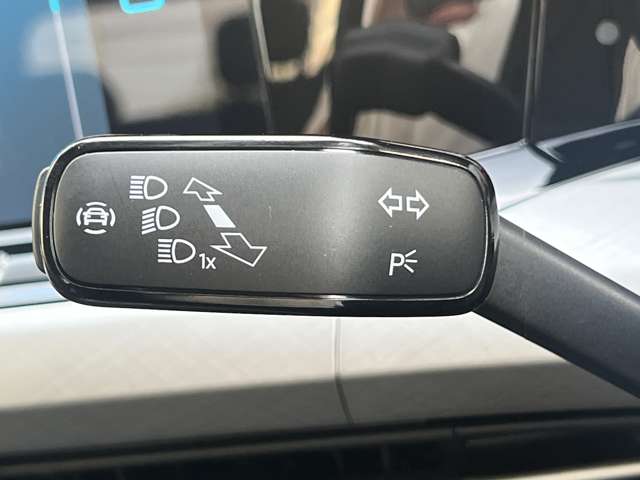 フォルクスワーゲン ゴルフ ｅＴＳＩ　アクティブ　プラチナム　エディション R5年 (近畿) 99