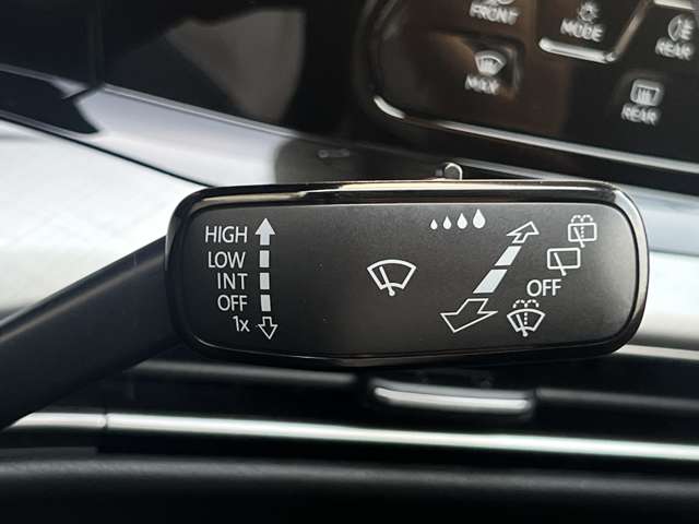 フォルクスワーゲン ゴルフ ｅＴＳＩ　アクティブ　プラチナム　エディション R5年 (近畿) 99