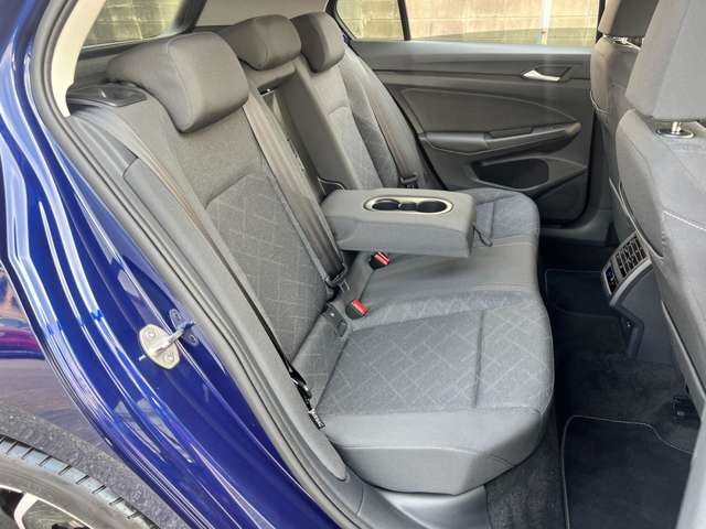 フォルクスワーゲン ゴルフ ｅＴＳＩ　アクティブ　プラチナム　エディション R5年 (近畿) 99