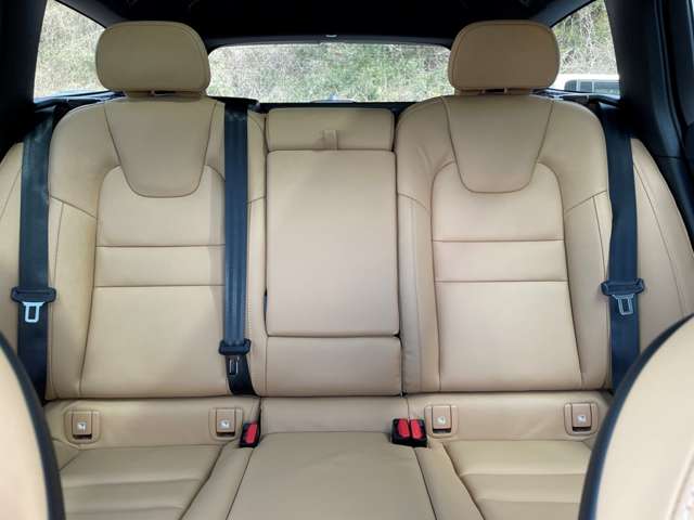 ボルボ Ｖ６０クロスカントリー ウルトラ Ｂ５ ＡＷＤ ４ＷＤ R7年 (東北) 99