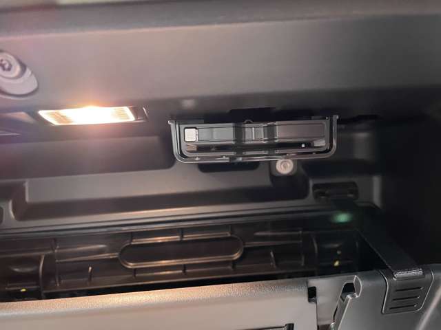 ボルボ ＸＣ４０ ウルトラ Ｂ４ ＡＷＤ ４ＷＤ R6年 (東北) 99