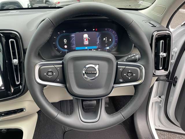 ボルボ ＸＣ４０ ウルトラ Ｂ４ ＡＷＤ ４ＷＤ R6年 (東北) 99