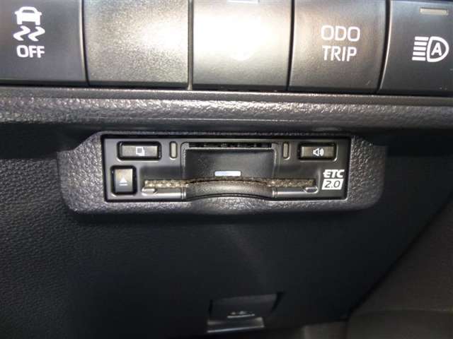 トヨタ カローラ　ツーリング　ハイブリッド １．８ ハイブリッド ＷＸＢ R6年 (東北) 99