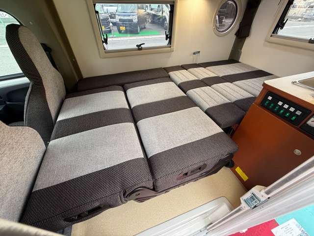 ダイハツ ハイゼットトラック ６６０ エクストラ ３方開 ４ＷＤ R7年 (近畿) 99