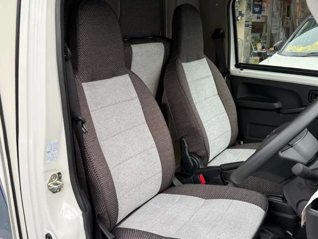 ダイハツ ハイゼットトラック ６６０ エクストラ ３方開 ４ＷＤ R7年 (近畿) 99