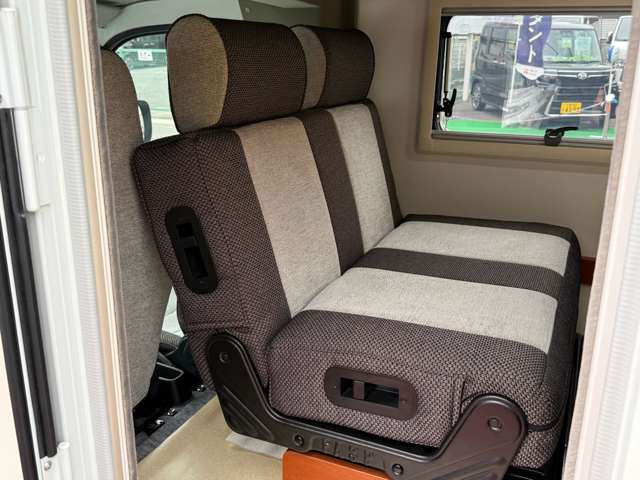 ダイハツ ハイゼットトラック ６６０ エクストラ ３方開 ４ＷＤ R7年 (近畿) 99