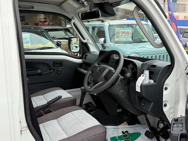 ダイハツ ハイゼットトラック ６６０ エクストラ ３方開 ４ＷＤ R7年 (近畿) 99