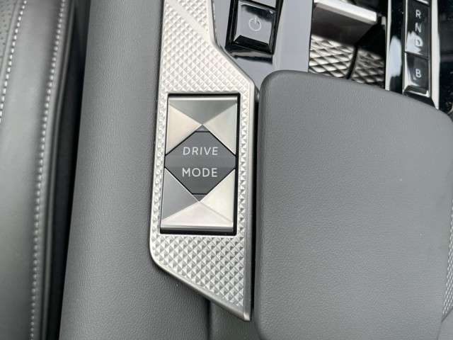 シトロエン ＤＳ４ リヴォリ Ｅ－ＴＥＮＳＥ R6年 (東北) 99