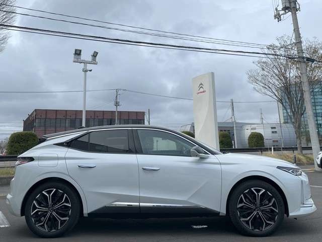 シトロエン ＤＳ４ リヴォリ Ｅ－ＴＥＮＳＥ R6年 (東北) 99