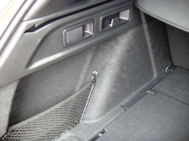 プジョー ３０８ＳＷ ＧＴ ブルーＨＤＩ ディーゼルターボ R7年 (東北) 99