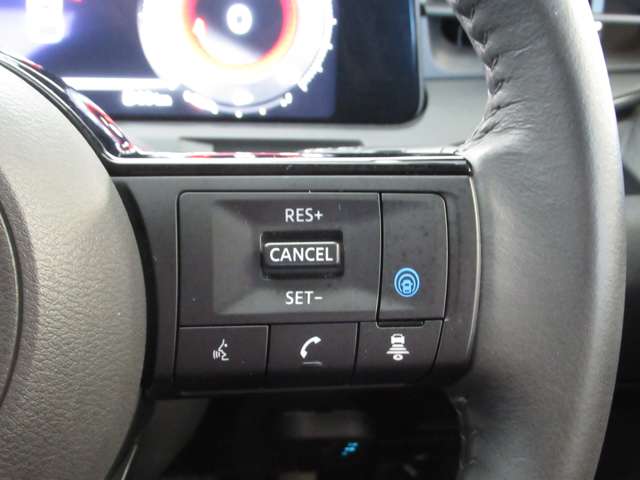 日産 ノートオーラ １．２ Ｇ レザーエディション R5年 (九州・沖縄) 99