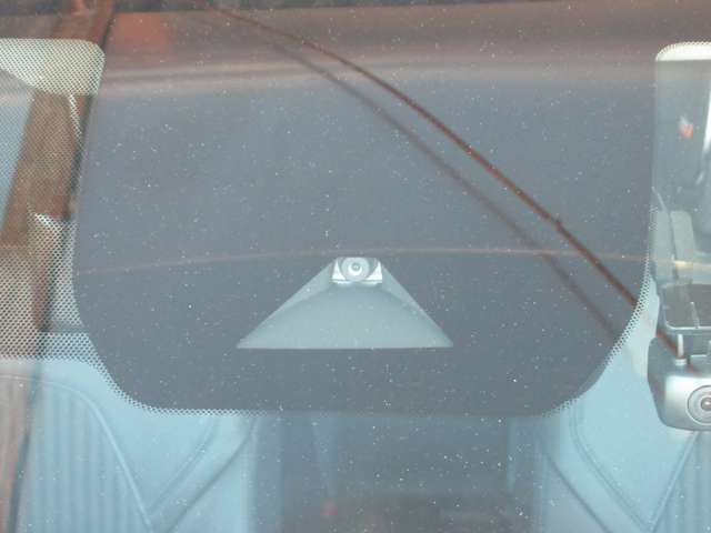 日産 ノートオーラ １．２ Ｇ レザーエディション R5年 (九州・沖縄) 99