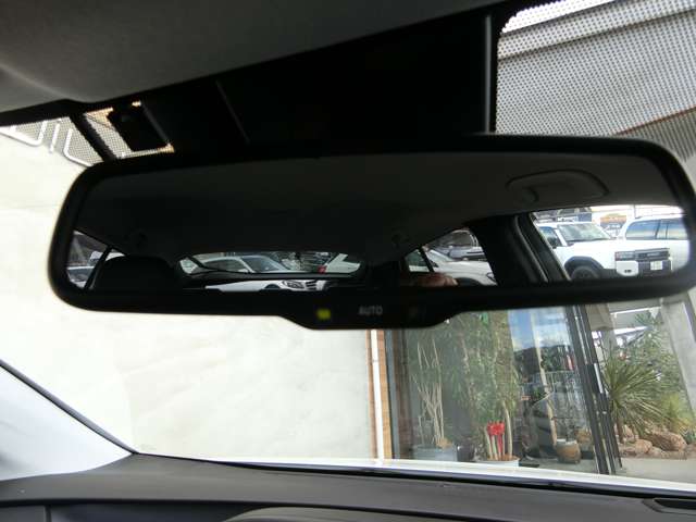 トヨタ プリウス １．８ Ａ ツーリングセレクション H28年 (中国) 99