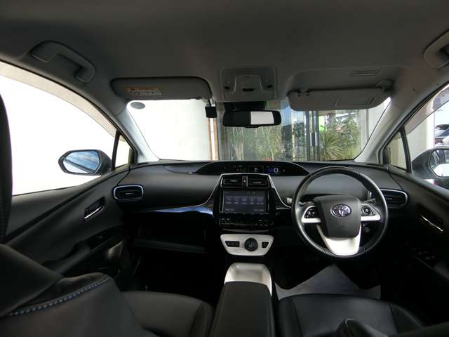 トヨタ プリウス １．８ Ａ ツーリングセレクション H28年 (中国) 99