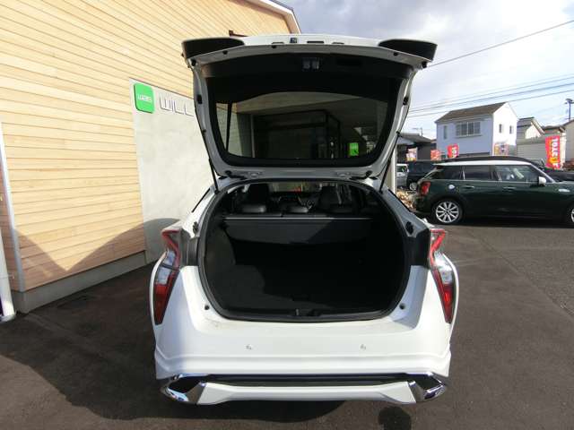 トヨタ プリウス １．８ Ａ ツーリングセレクション H28年 (中国) 99