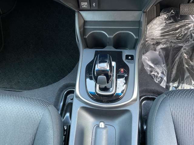 ホンダ グレイス　ハイブリッド １．５ ハイブリッド ＬＸ ホンダセンシング ４ＷＤ R2年 (東北) 99