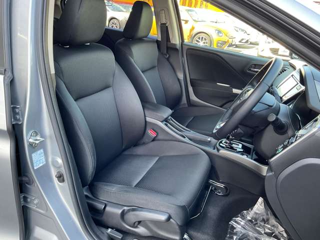 ホンダ グレイス　ハイブリッド １．５ ハイブリッド ＬＸ ホンダセンシング ４ＷＤ R2年 (東北) 99