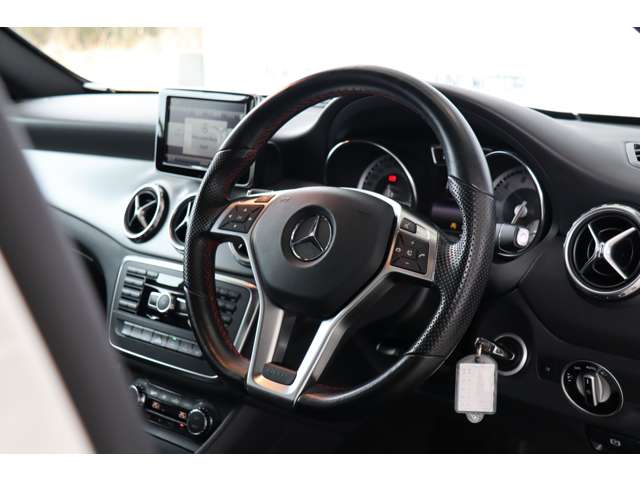 メルセデスベンツ ＧＬＡクラス ＧＬＡ１８０　スポーツ H28年 (近畿) 99