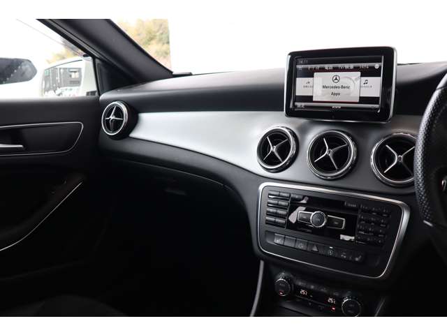 メルセデスベンツ ＧＬＡクラス ＧＬＡ１８０　スポーツ H28年 (近畿) 99