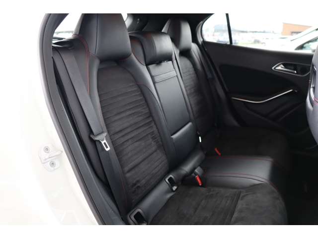 メルセデスベンツ ＧＬＡクラス ＧＬＡ１８０　スポーツ H28年 (近畿) 99