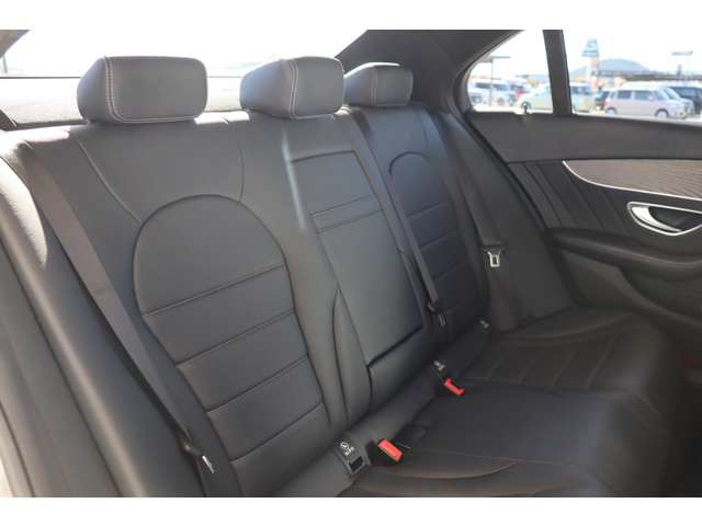 メルセデスベンツ Ｃクラス Ｃ１８０ アバンギャルド ＡＭＧライン R1年 (近畿) 99