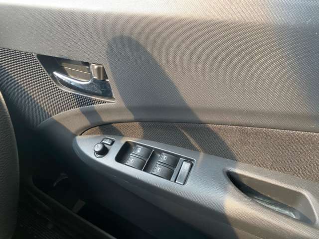 ダイハツ ムーヴ ６６０ カスタム Ｘ リミテッド H23年 (九州・沖縄) 99