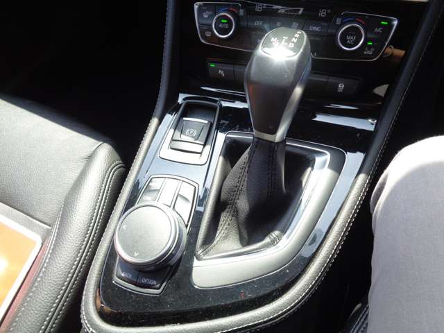 ＢＭＷ ２シリーズグランツアラー ２１８Ｄ ラグジュアリー ディーゼルターボ H30年 (中国) 99