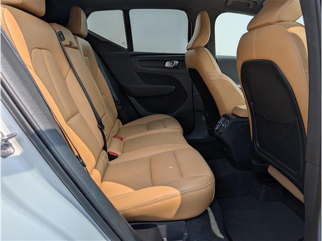 ボルボ ＸＣ４０ Ｂ４ ＡＷＤ インスクリプション ４ＷＤ R3年 (東北) 99