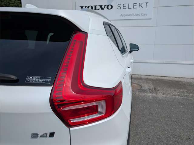 ボルボ ＸＣ４０ Ｂ４ ＡＷＤ インスクリプション ４ＷＤ R3年 (東北) 99