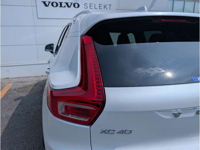 ボルボ ＸＣ４０ Ｂ４ ＡＷＤ インスクリプション ４ＷＤ R3年 (東北) 99