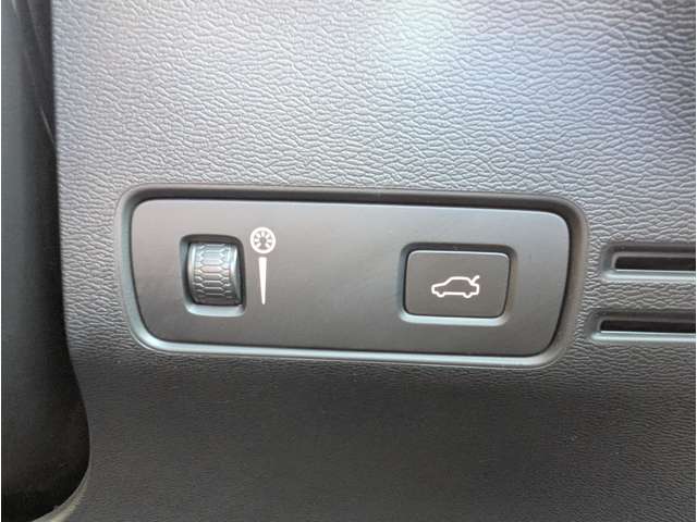 ボルボ ＸＣ４０ Ｂ４ ＡＷＤ インスクリプション ４ＷＤ R3年 (東北) 99