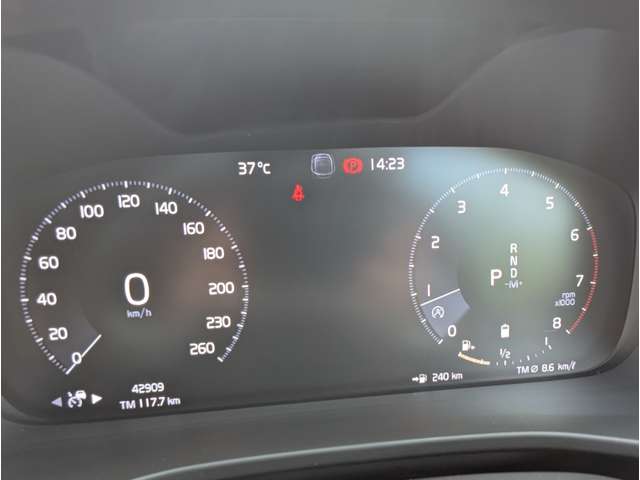 ボルボ ＸＣ４０ Ｂ４ ＡＷＤ インスクリプション ４ＷＤ R3年 (東北) 99