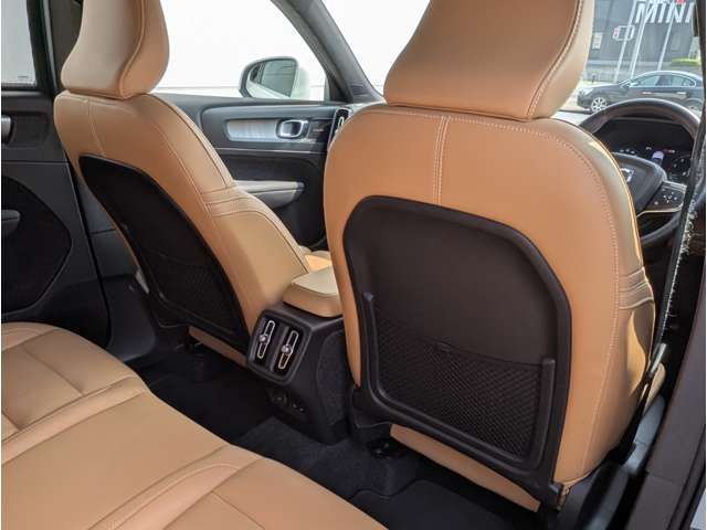 ボルボ ＸＣ４０ Ｂ４ ＡＷＤ インスクリプション ４ＷＤ R3年 (東北) 99