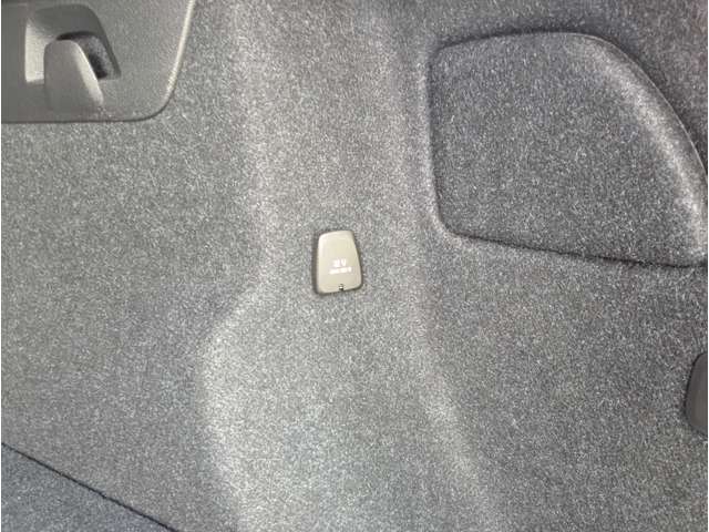 ボルボ ＸＣ４０ Ｂ４ ＡＷＤ インスクリプション ４ＷＤ R3年 (東北) 99