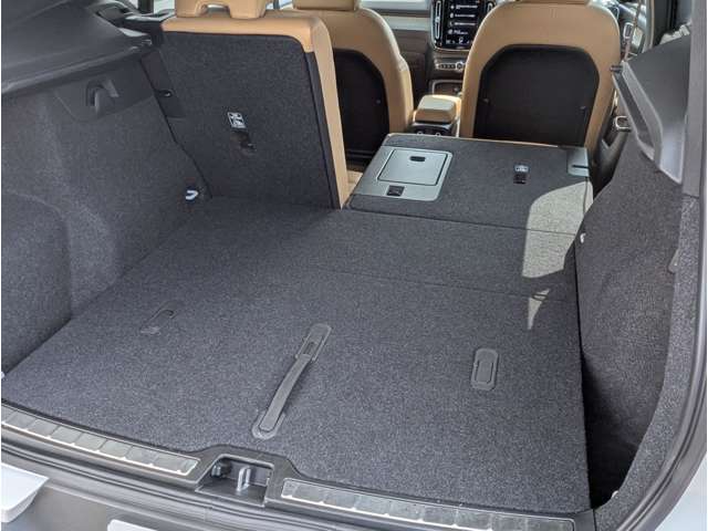 ボルボ ＸＣ４０ Ｂ４ ＡＷＤ インスクリプション ４ＷＤ R3年 (東北) 99