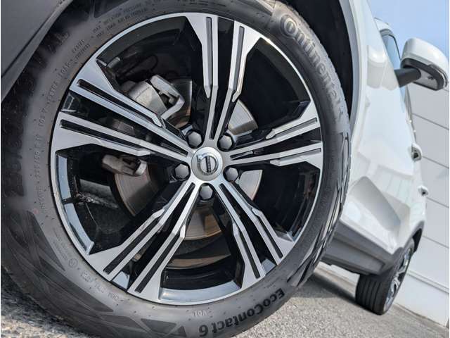 ボルボ ＸＣ４０ Ｂ４ ＡＷＤ インスクリプション ４ＷＤ R3年 (東北) 99