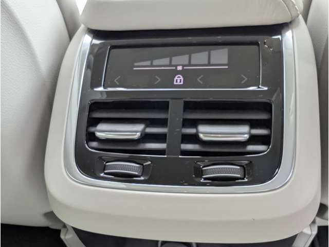 ボルボ Ｖ６０ Ｔ５　インスクリプション H30年 (東北) 99