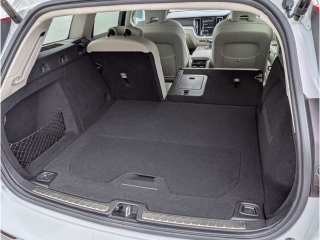 ボルボ Ｖ６０ Ｔ５　インスクリプション H30年 (東北) 99