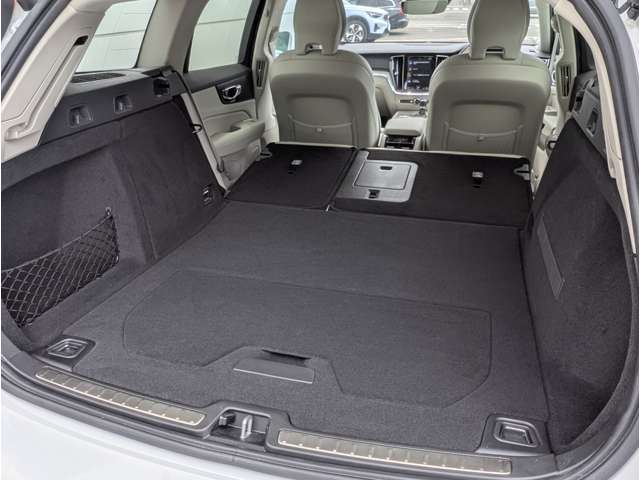 ボルボ Ｖ６０ Ｔ５　インスクリプション H30年 (東北) 99