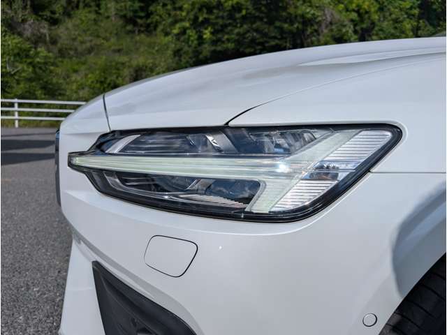 ボルボ Ｖ６０ Ｔ５　モメンタム R2年 (東北) 99
