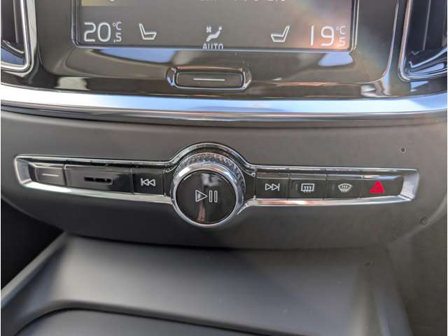 ボルボ Ｖ６０ Ｔ５　モメンタム R2年 (東北) 99