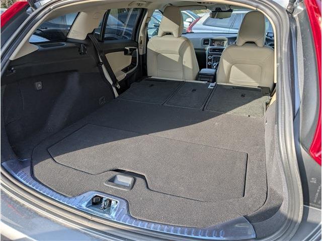 ボルボ Ｖ６０クロスカントリー Ｔ５ ＡＷＤ クラシック ４ＷＤ H30年 (東北) 99