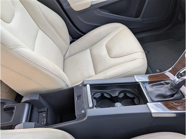 ボルボ Ｖ６０クロスカントリー Ｔ５ ＡＷＤ クラシック ４ＷＤ H30年 (東北) 99