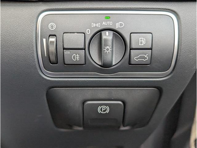 ボルボ Ｖ６０クロスカントリー Ｔ５ ＡＷＤ クラシック ４ＷＤ H30年 (東北) 99