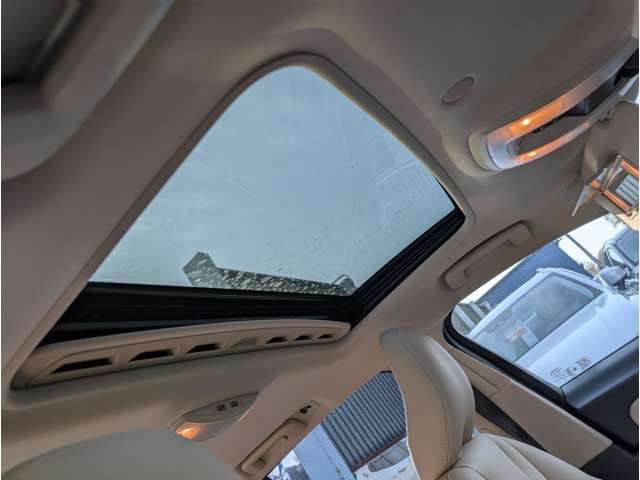 ボルボ Ｖ６０クロスカントリー Ｔ５ ＡＷＤ クラシック ４ＷＤ H30年 (東北) 99