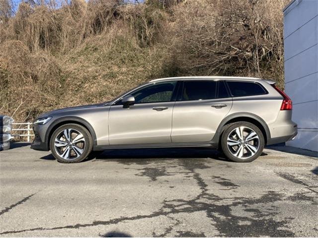 ボルボ Ｖ６０クロスカントリー Ｂ５ ＡＷＤ プロ ４ＷＤ R4年 (東北) 99