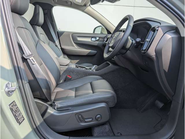 ボルボ ＸＣ４０ ウルトラ Ｂ４ ＡＷＤ ４ＷＤ R6年 (東北) 99