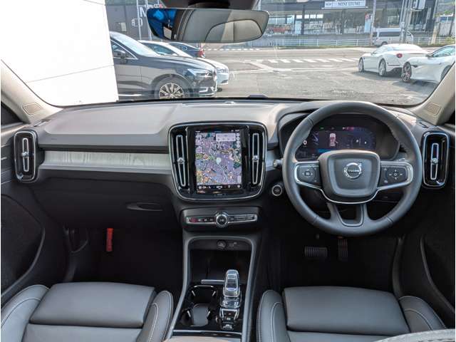 ボルボ ＸＣ４０ ウルトラ Ｂ４ ＡＷＤ ４ＷＤ R6年 (東北) 99
