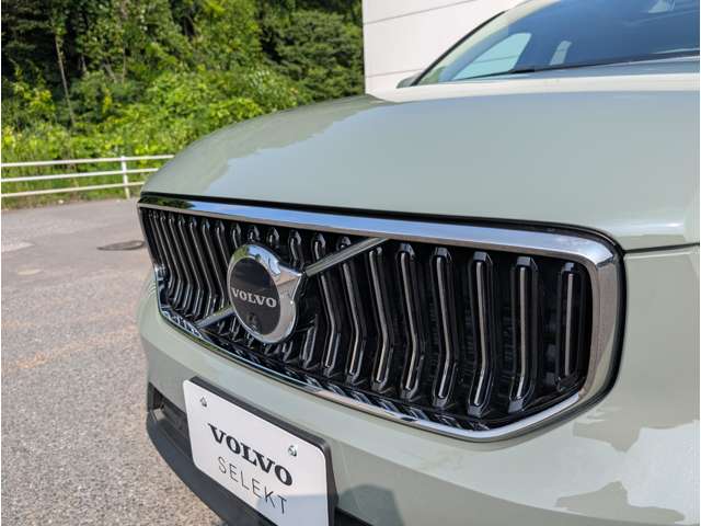 ボルボ ＸＣ４０ ウルトラ Ｂ４ ＡＷＤ ４ＷＤ R6年 (東北) 99